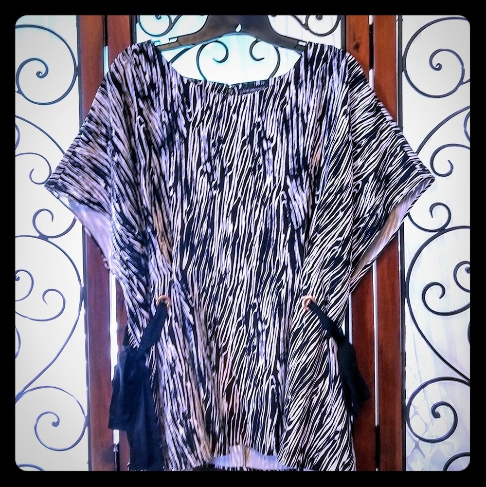 Zebra print top w/side ties